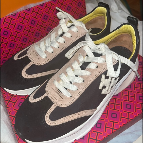 NEW IN BOX! Tory Burch: Good Luck Trainer (Color: Black/Cream, Size: 7.5 US) - Picture 6 of 15